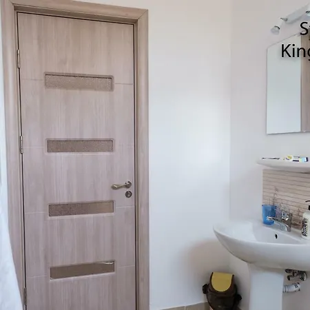 Saona Mamaia Nord 招待所 那沃达利